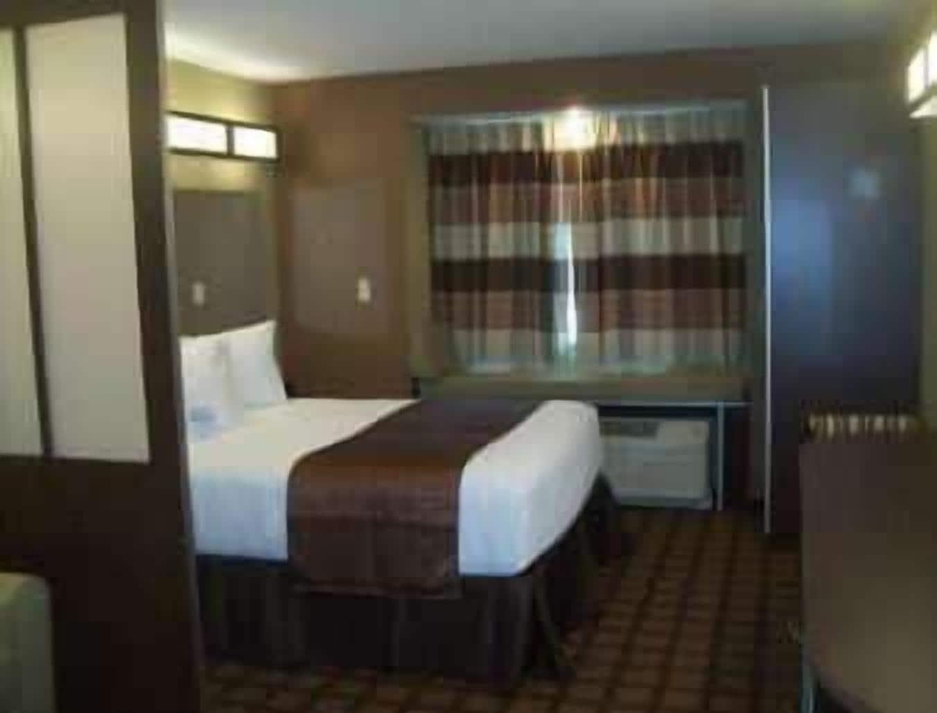 Microtel Inn And Suites Carrollton Exteriör bild