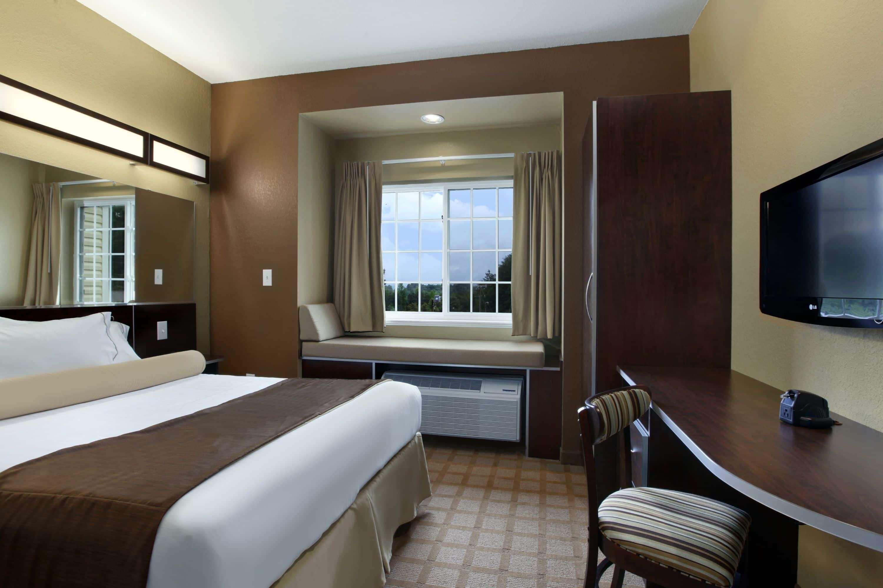 Microtel Inn And Suites Carrollton Exteriör bild